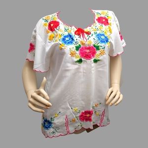 Ladies Mexican Vacation gorgeous bright flowers!